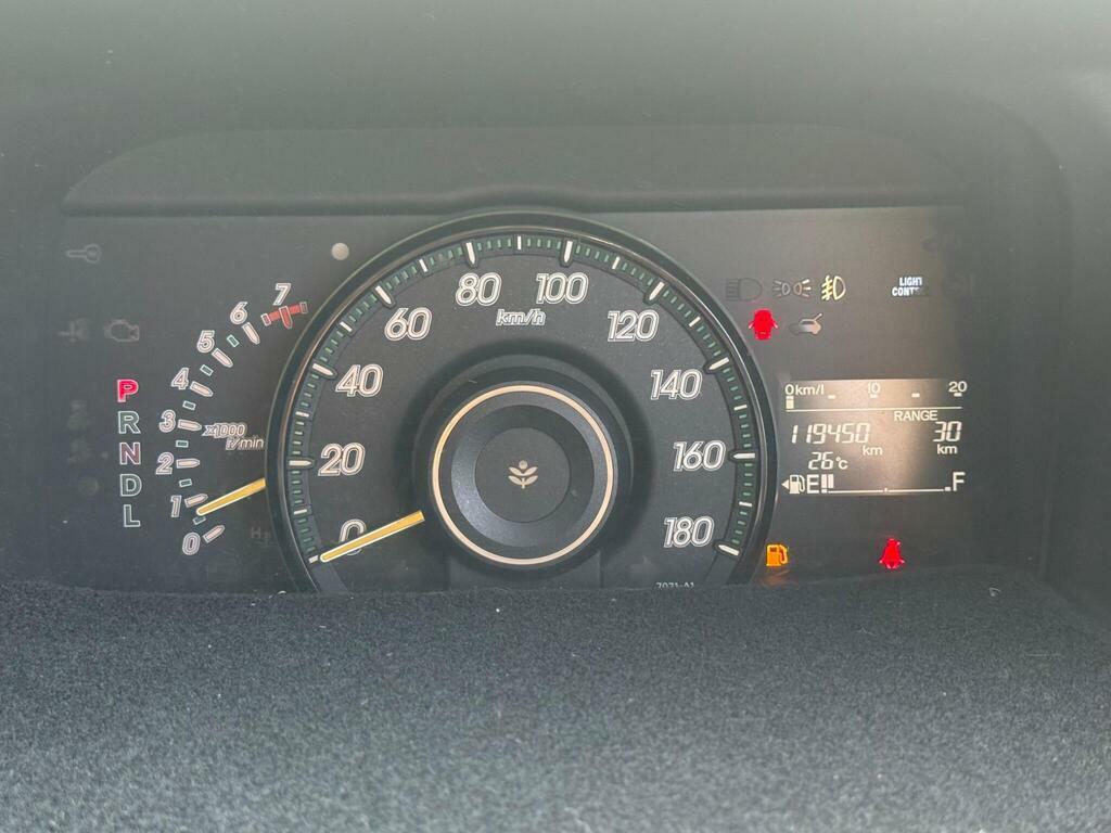 Honda StepWagon  Silver #10
