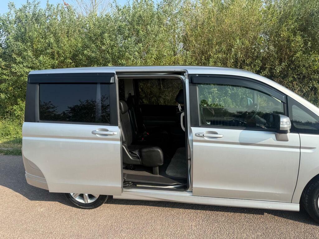 Honda StepWagon  Silver #19