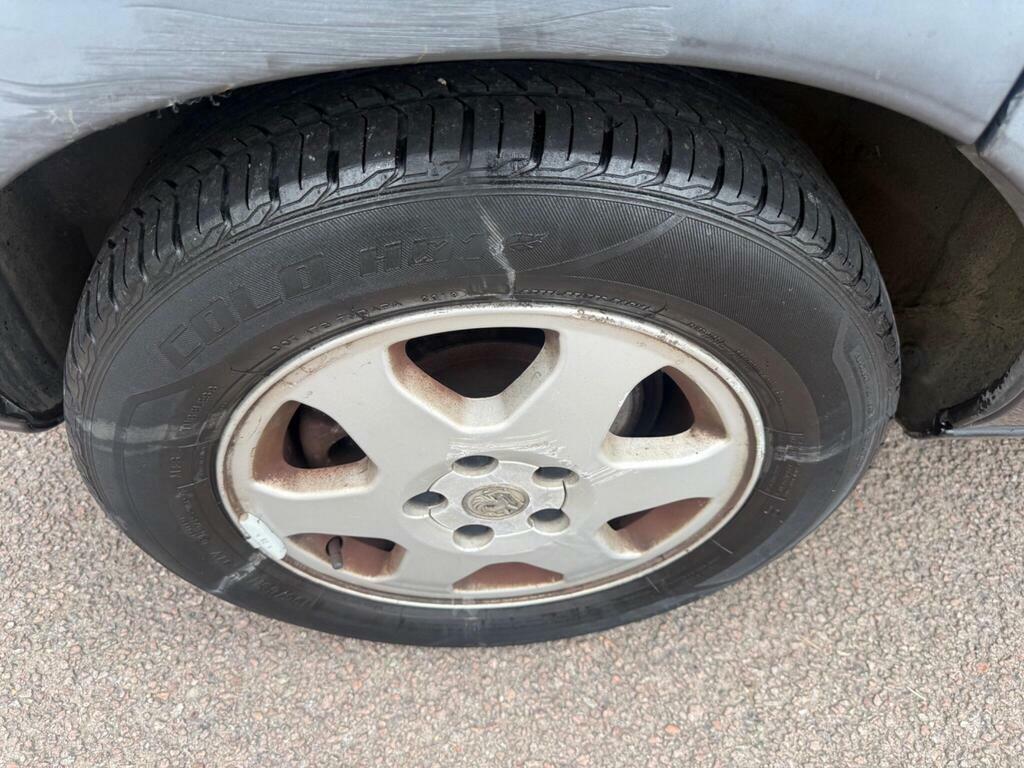Vauxhall Zafira  Grey #18