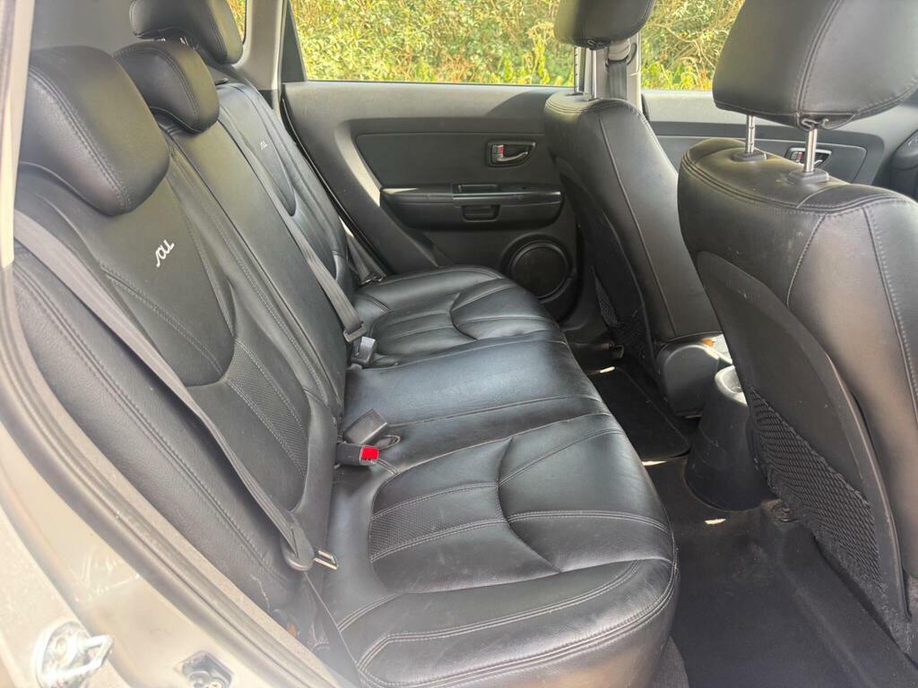 Kia Soul 1.6 2 Black #13