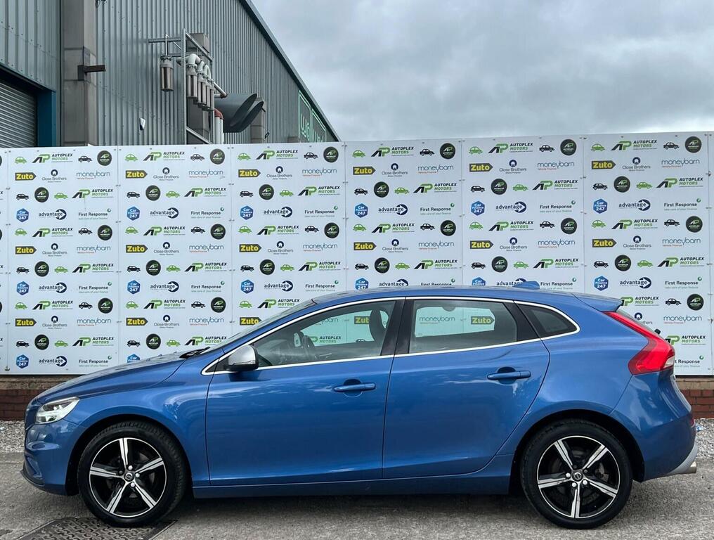 Volvo V40 2.0 D2 R-design Nav Plus Euro 6 Ss Blue #6
