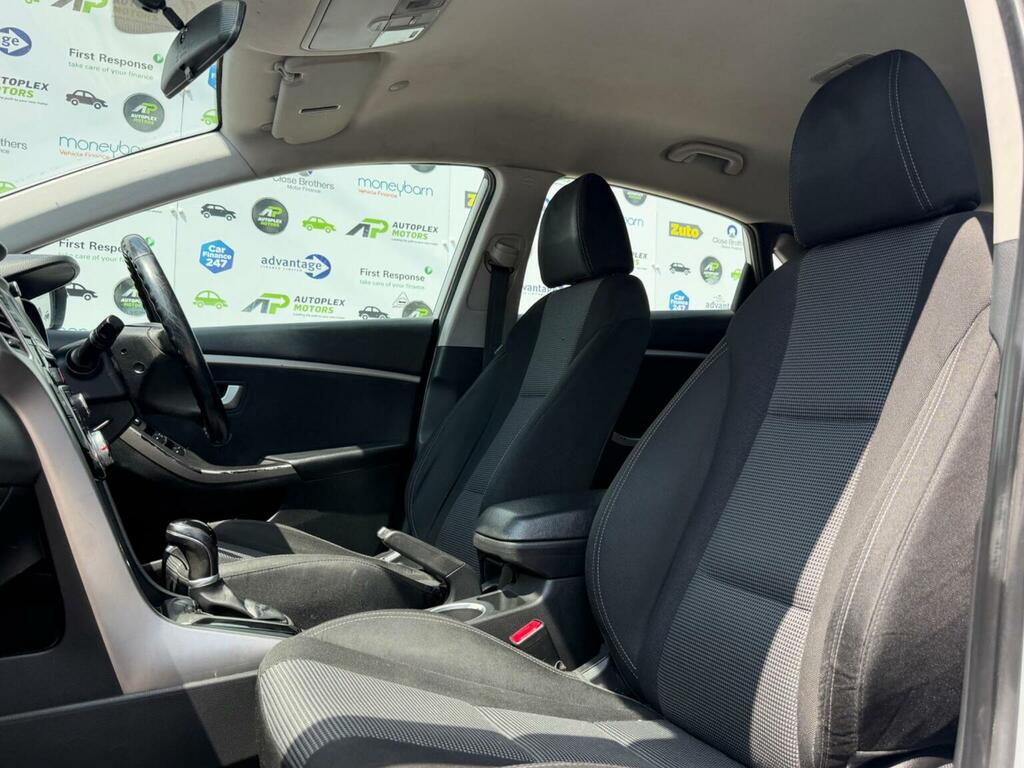 Hyundai I30 1.6 Sport Hatchback Euro 5 120 White #12