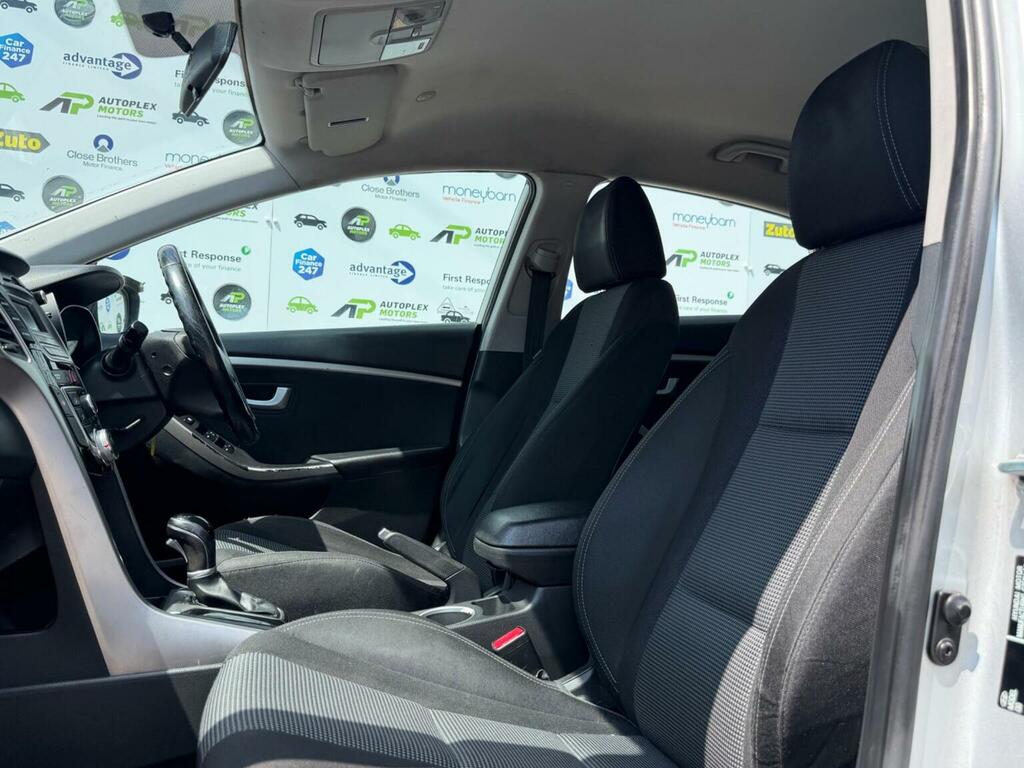 Hyundai I30 1.6 Sport Hatchback Euro 5 120 White #11