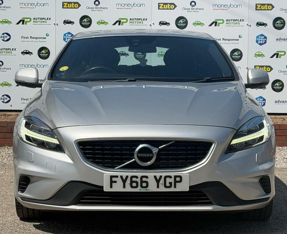 Volvo V40 Hatchback 2.0 D2 R-design Euro 6 Ss 20166 FY66YGP Silver #3