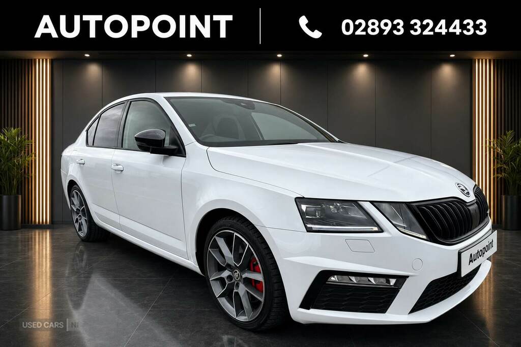 Skoda Octavia 2.0 Tsi 245 Vrs Dsg Black Pack White