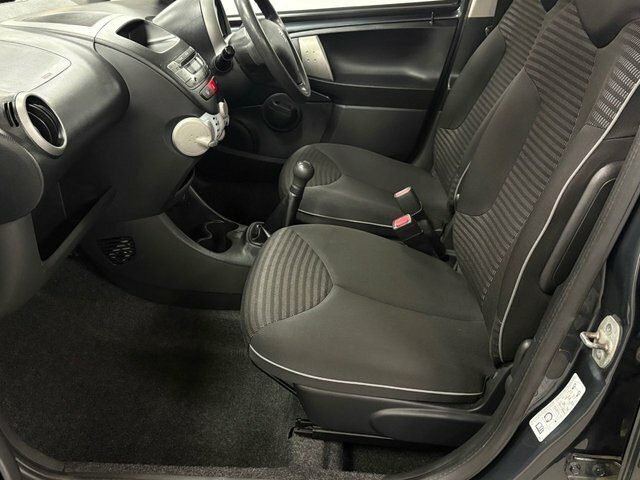 Peugeot 107 1.0 12V Allure Euro 5 #8