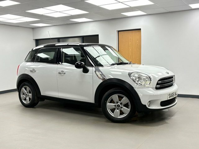 Mini Countryman 1.6 Cooper Suv Euro 6 Ss 122 White #2