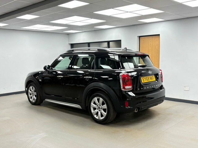 Mini Countryman 2.0 Cooper D Suv Euro 6 Ss 150 Black #6