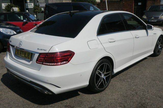 Mercedes-Benz E Class 2013 3.0 E350 V6 Bluetec Amg Sport Saloon Dies White #2