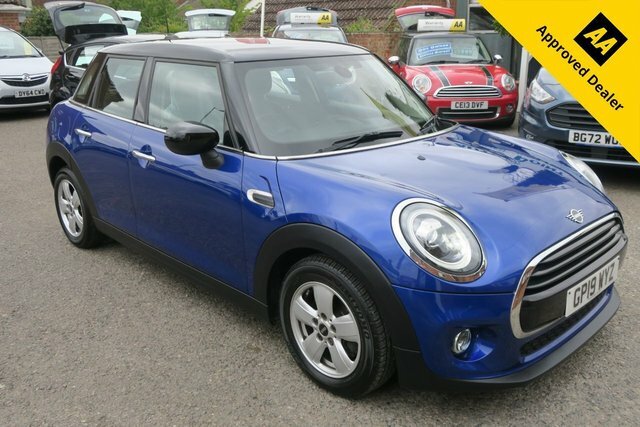 Mini Hatch 2019 1.5 Cooper Classic Hatchback Stept Blue