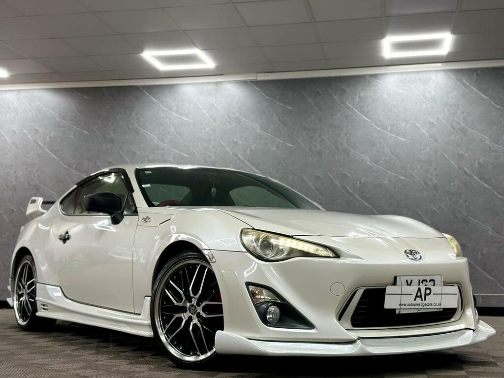 Toyota GT86 2.0 Boxer D-4s Wide Bodied White