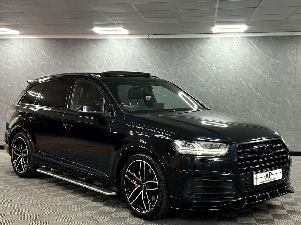 Audi Q7  Black #16