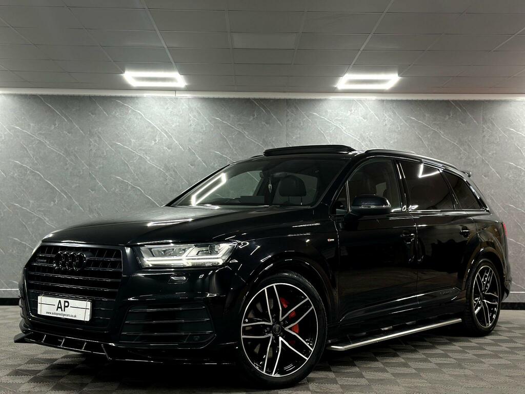 Audi Q7  Black #18