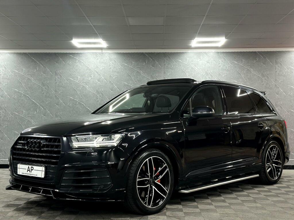 Audi Q7  Black #20