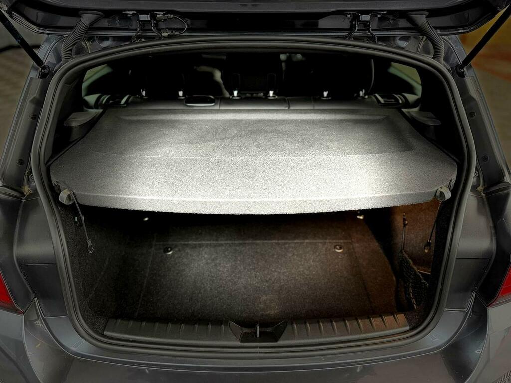 BMW 1 Series Hatchback Grey #64