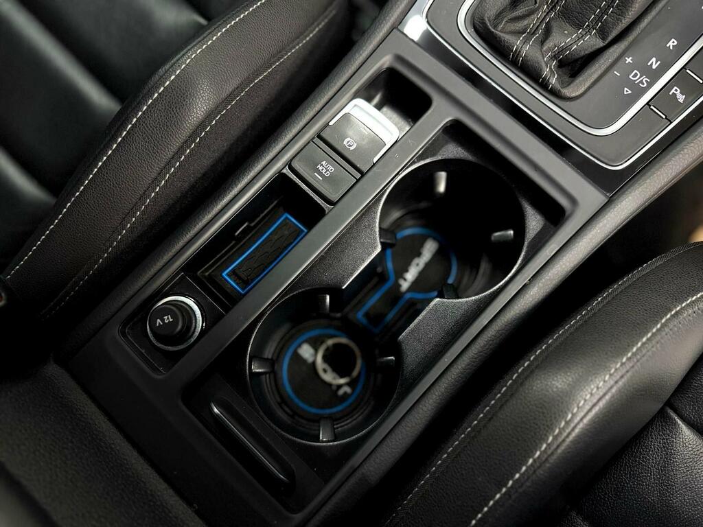 Volkswagen Golf Golf R Blue #32