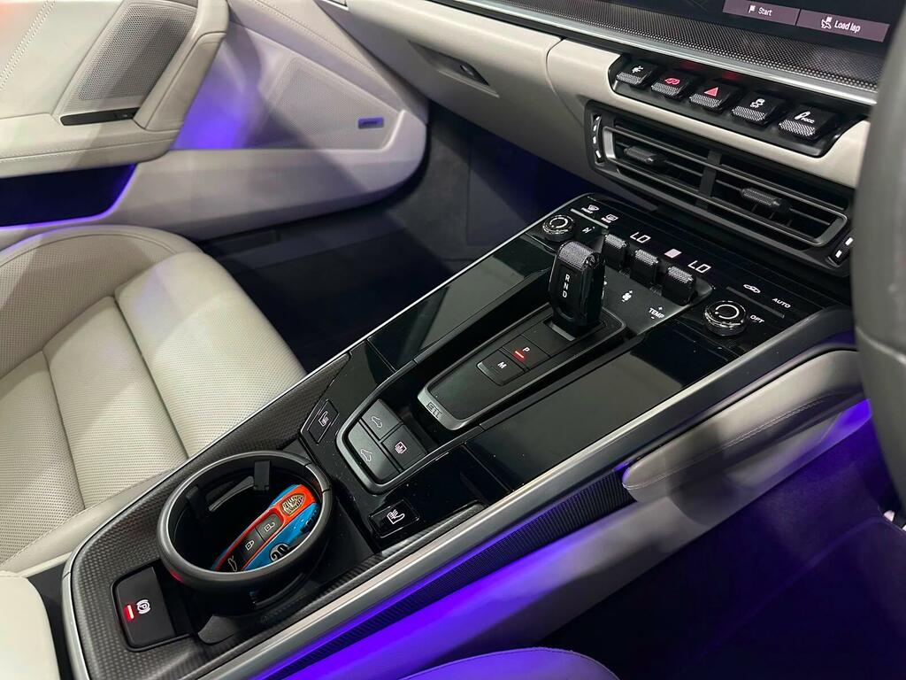 Porsche 911 992 Carrera 4S Silver #18