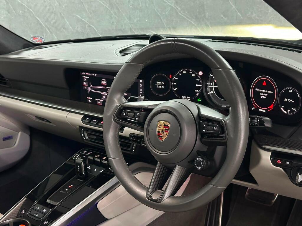 Porsche 911 992 Carrera 4S Silver #22