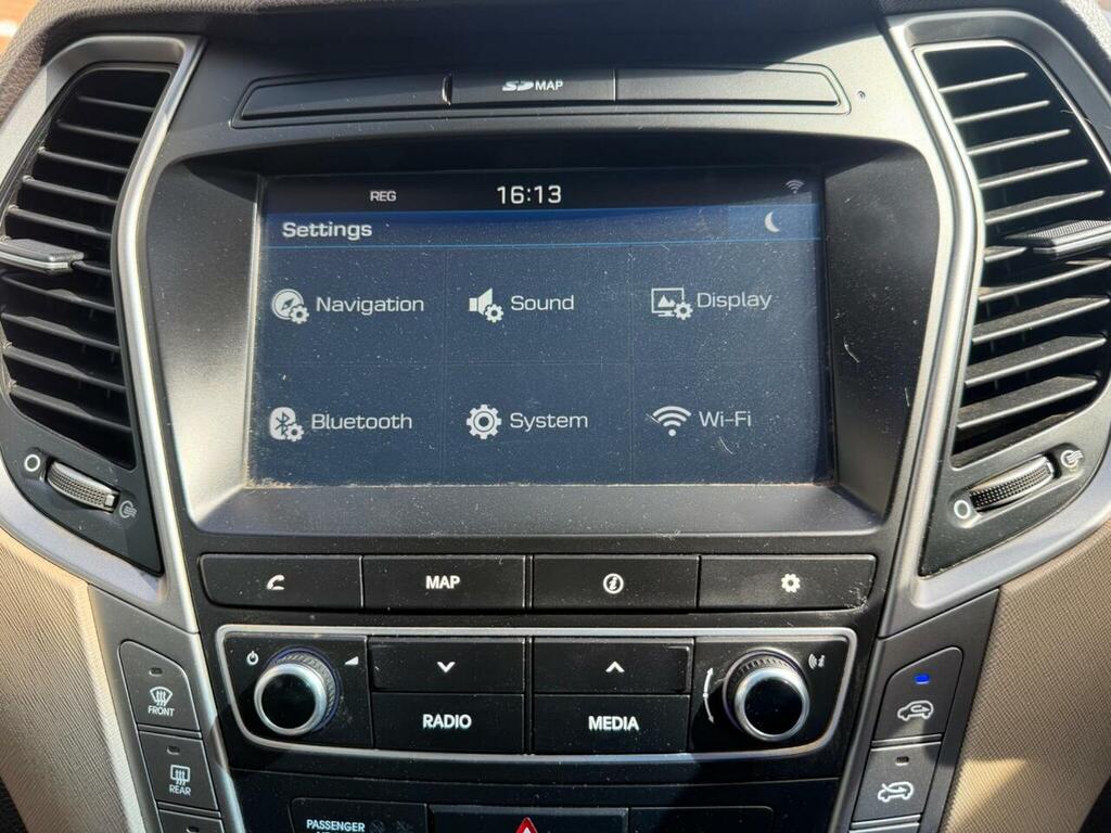 Hyundai Santa Fe 2016 2.2 Crdi Blue Drive Premium Se Suv White #49
