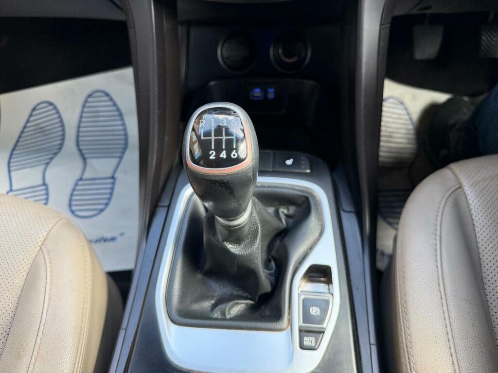 Hyundai Santa Fe 2016 2.2 Crdi Blue Drive Premium Se Suv White #44