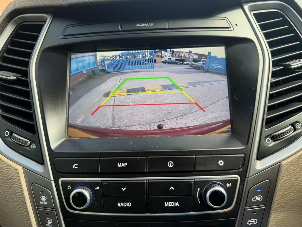 Hyundai Santa Fe 2016 2.2 Crdi Blue Drive Premium Se Suv White #46