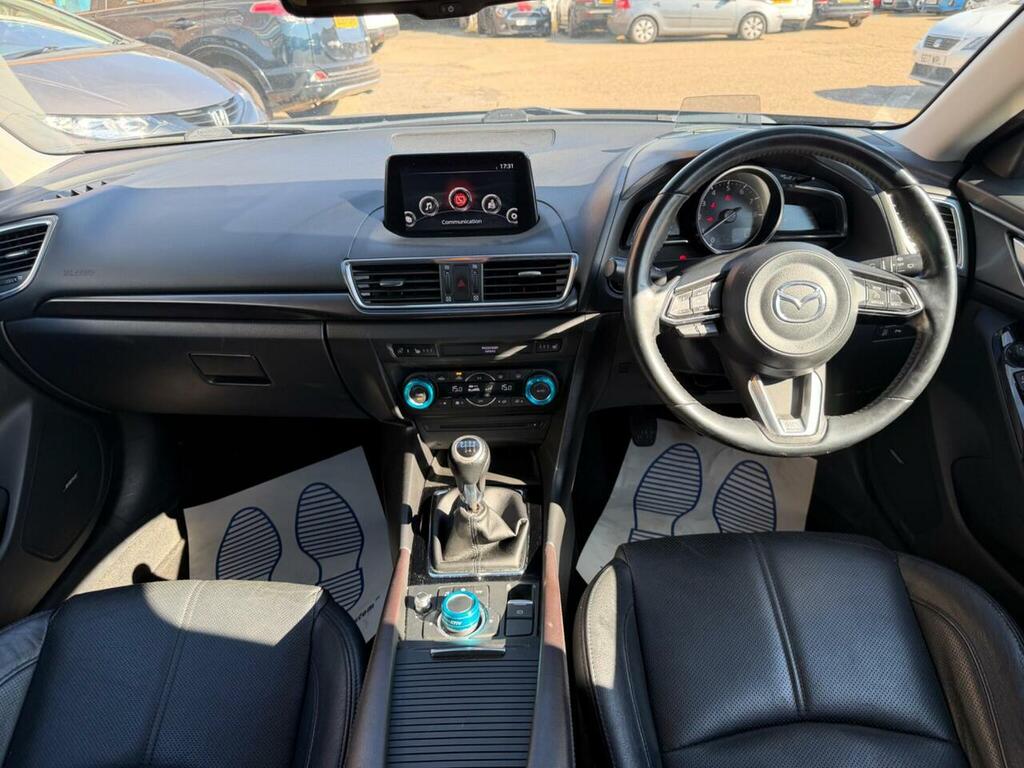 Mazda 3 2.0 Sport Nav White #51