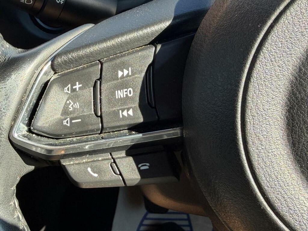 Mazda 3 2.0 Sport Nav White #39