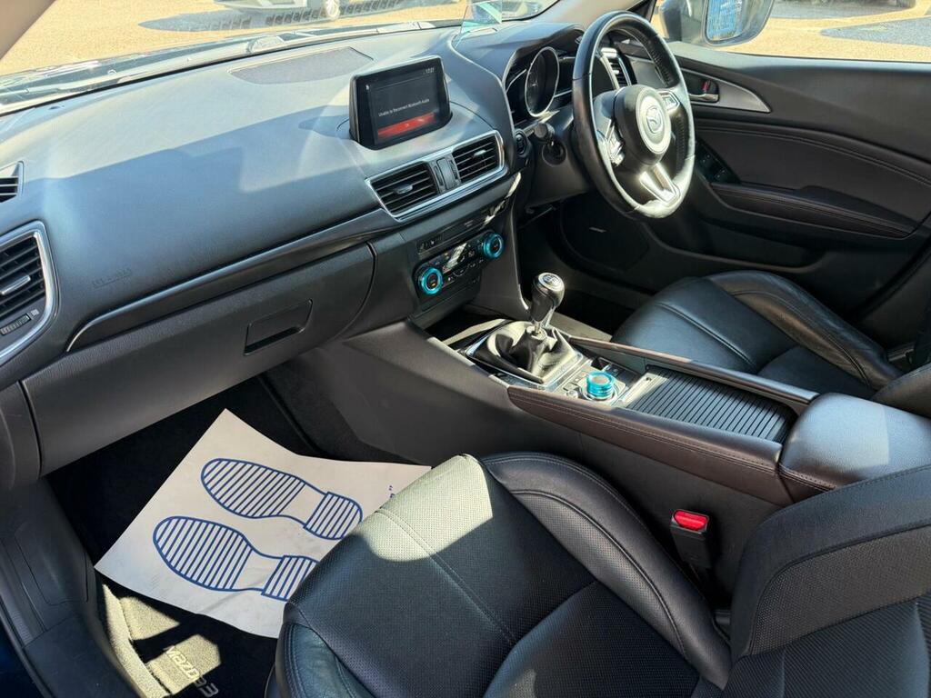 Mazda 3 2.0 Sport Nav White #24