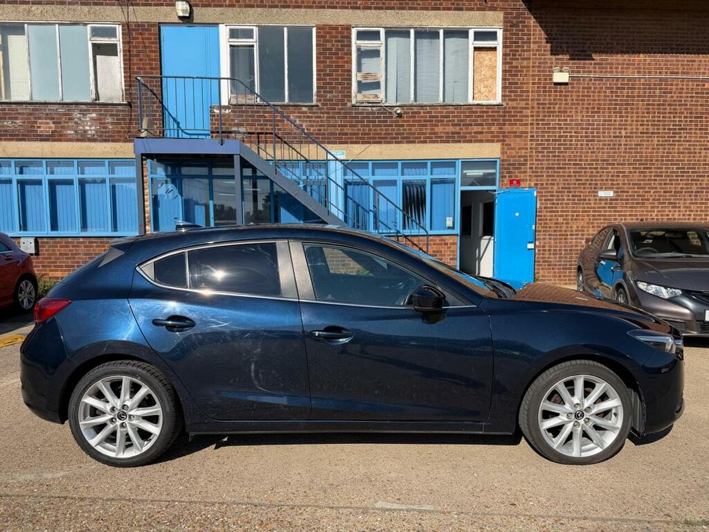 Mazda 3 2.0 Sport Nav White #9