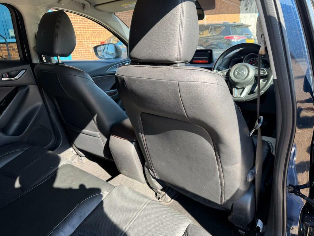 Mazda 3 2.0 Sport Nav White #30