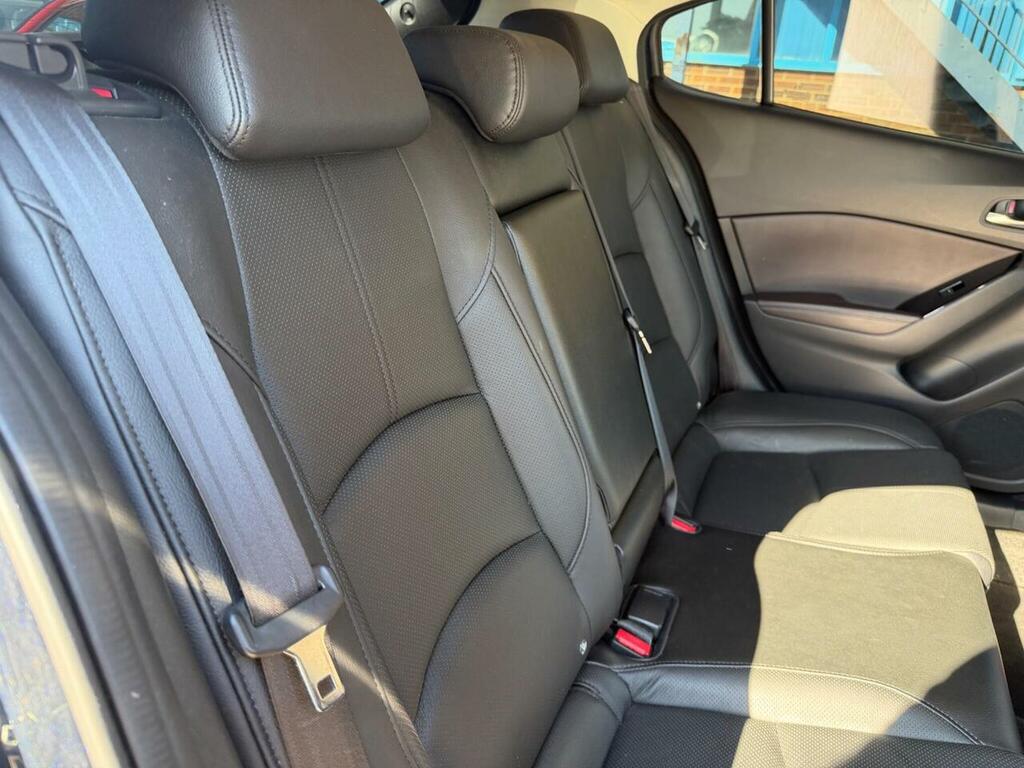 Mazda 3 2.0 Sport Nav White #32
