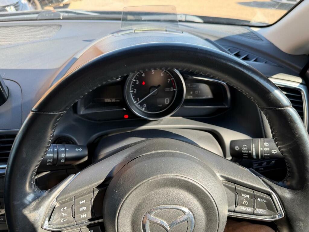 Mazda 3 2.0 Sport Nav White #46