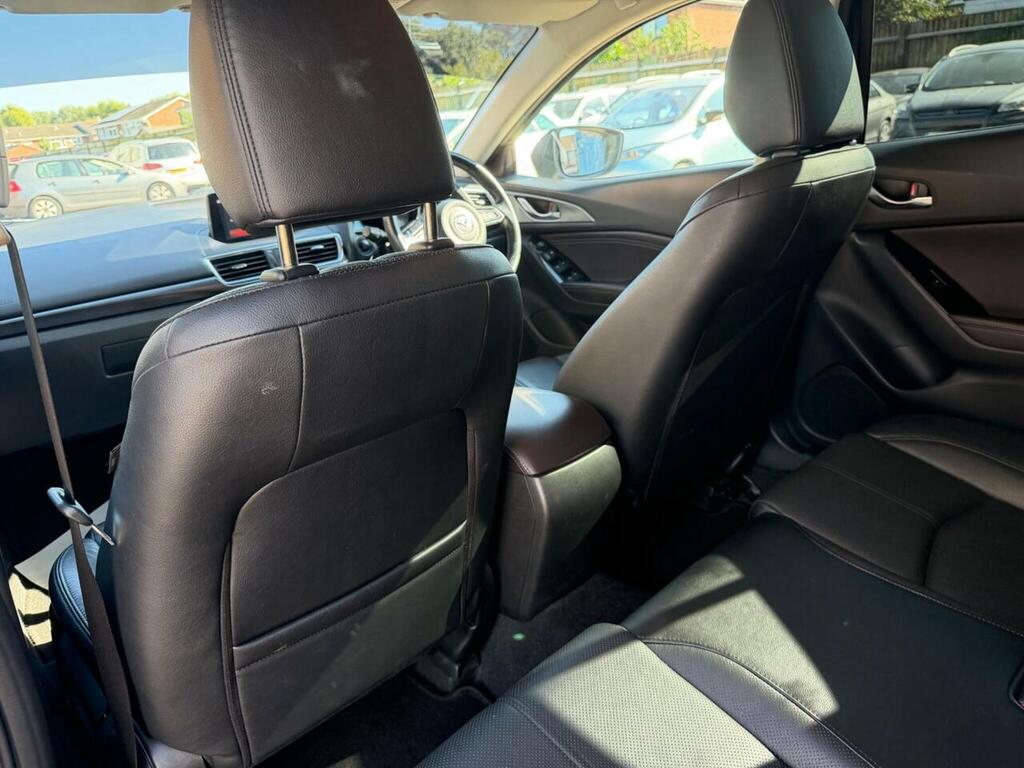 Mazda 3 2.0 Sport Nav White #25