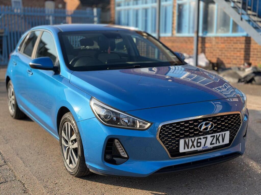 Hyundai I30 1.6 Crdi Blue Drive Se Nav Euro 6 Ss Blue #2