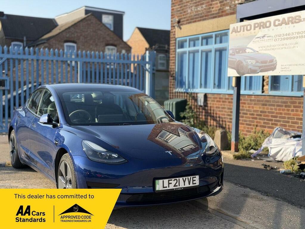 Tesla Model 3 Standard Range Plus Saloon Rwd Blue