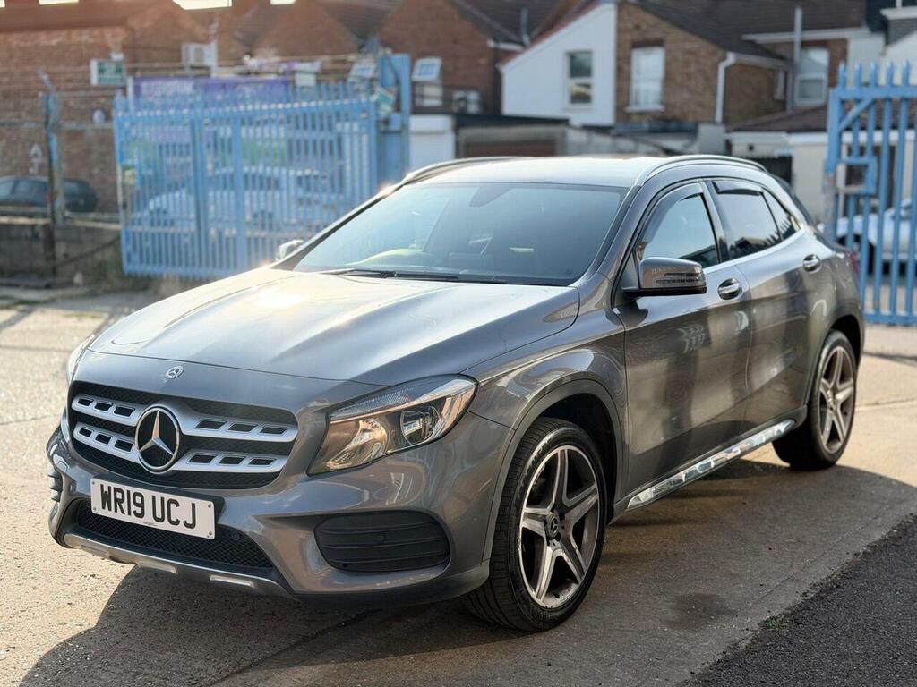 Mercedes-Benz GLA Class 2.1 Gla200d Amg Line 7G-dct Euro 6 Ss Grey #3