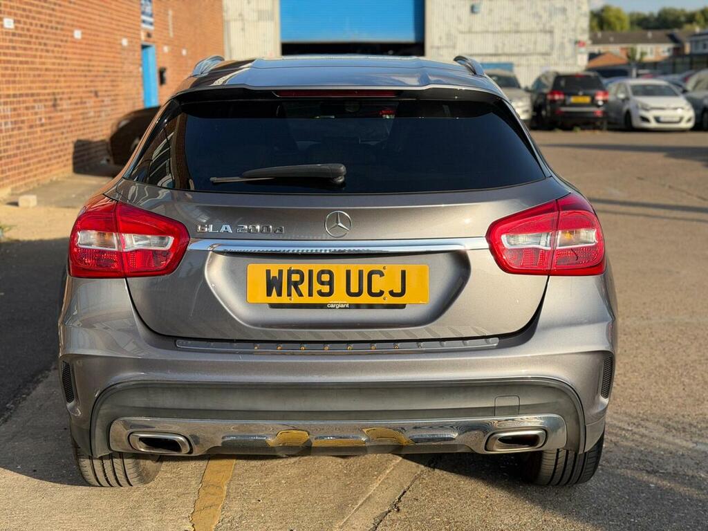 Mercedes-Benz GLA Class 2.1 Gla200d Amg Line 7G-dct Euro 6 Ss Grey #6