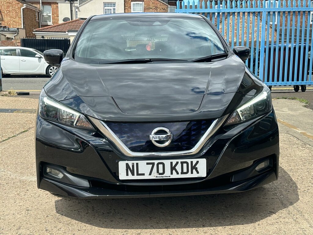 Nissan Leaf 40Kwh N-connecta Hatchback 150 Black #3