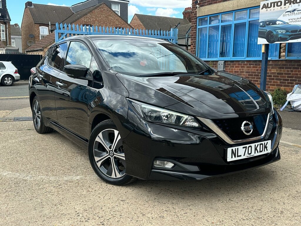 Nissan Leaf 40Kwh N-connecta Hatchback 150 Black #2