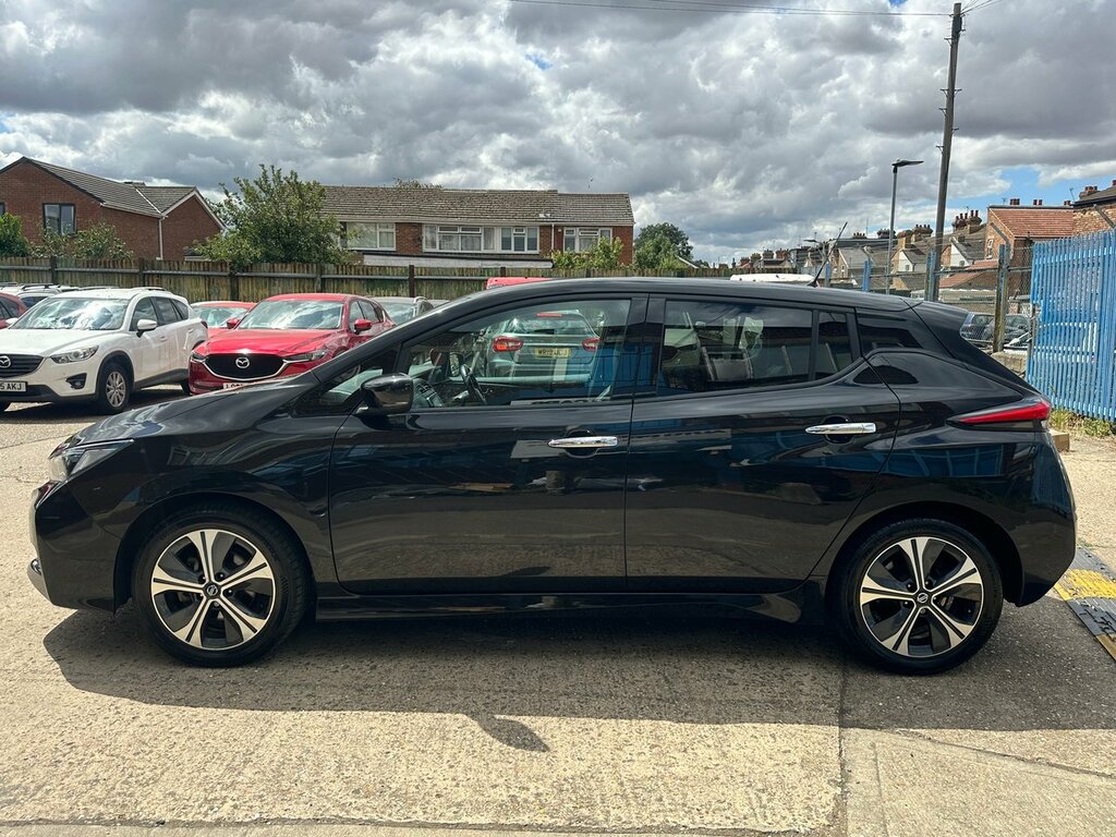 Nissan Leaf 40Kwh N-connecta Hatchback 150 Black #5