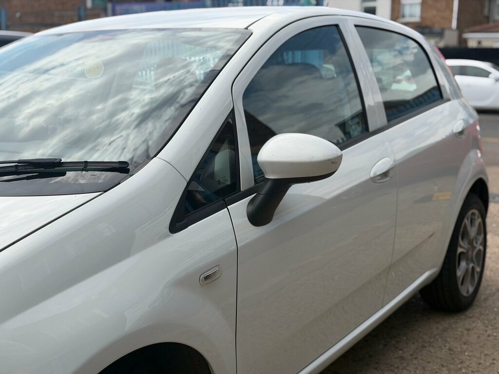 Fiat Punto 1.4 Easy Hatchback Euro 6 Ss 77 B White #4