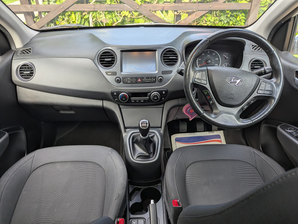 Hyundai I10 Premium Se  #4