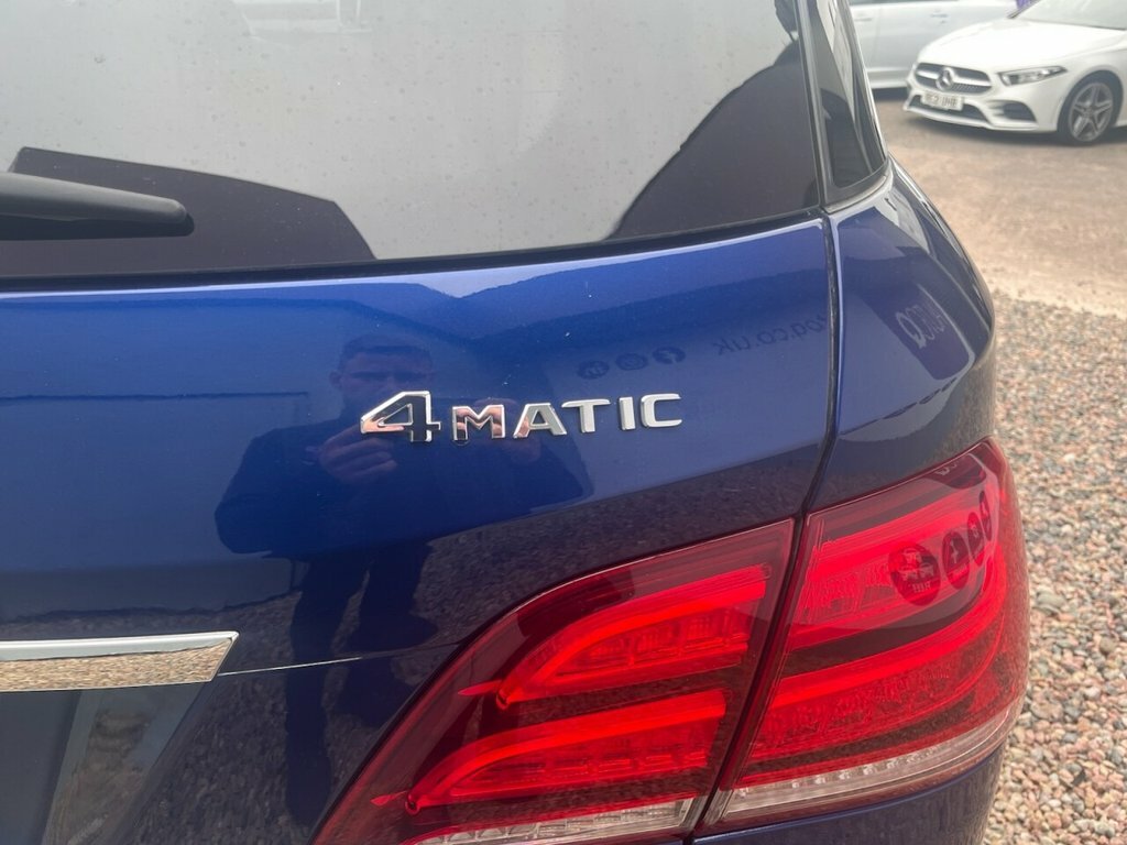 Mercedes-Benz GLE Class 3L Amg Line Blue #4