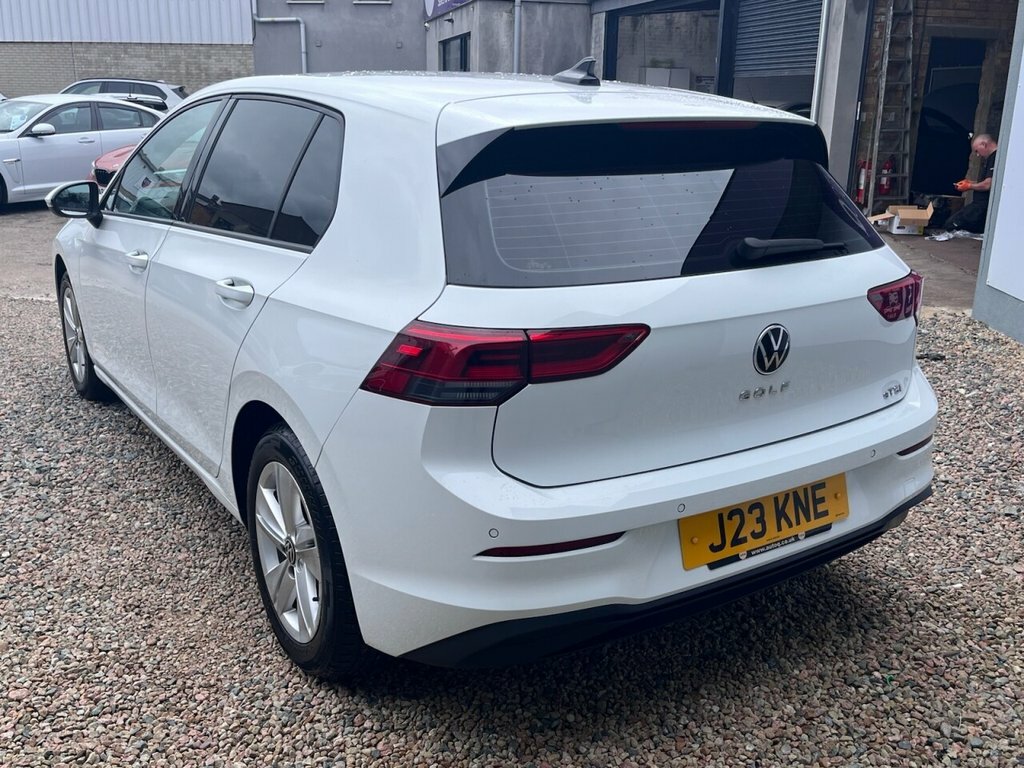 Volkswagen Golf 1L Life White #4