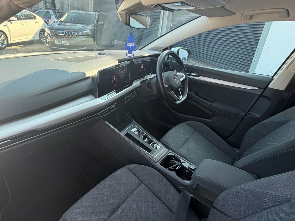 Volkswagen Golf 1L Life White #6