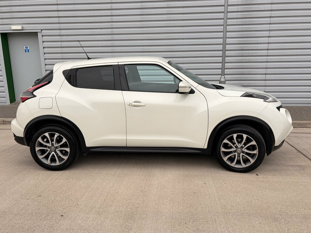 Nissan Juke 1.6 Dig-t N-connecta Suv Euro 6 VA16XGL White #2