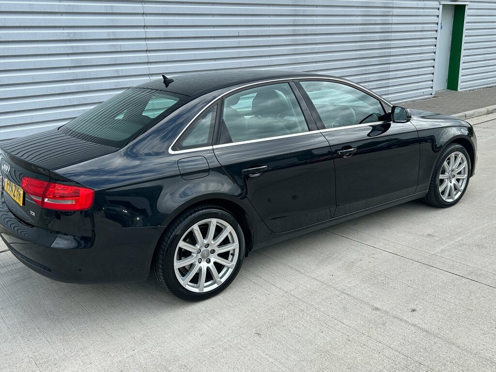 Audi A4 2.0 Tdi Se Technik Saloon Euro 5 Black #4