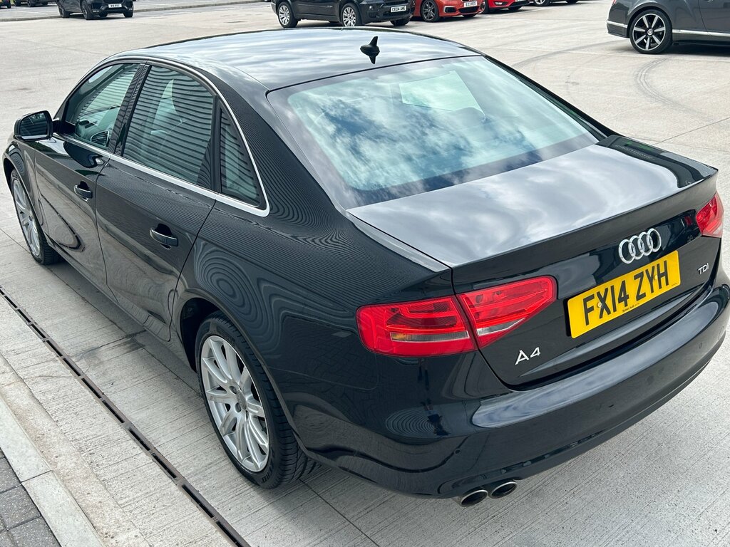 Audi A4 2.0 Tdi Se Technik Saloon Euro 5 Black #6