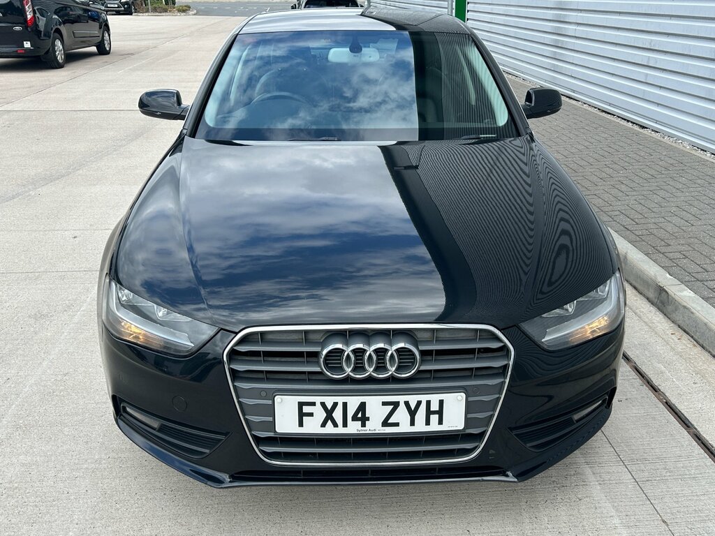 Audi A4 2.0 Tdi Se Technik Saloon Euro 5 Black #2