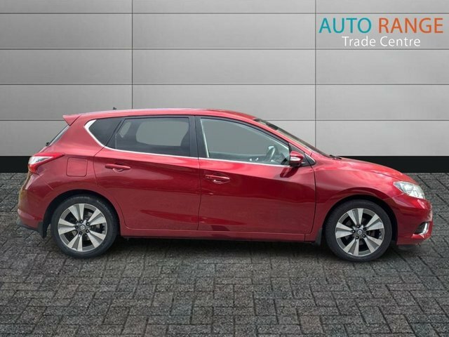 Nissan Pulsar Dci Tekna Hatchback Red #6